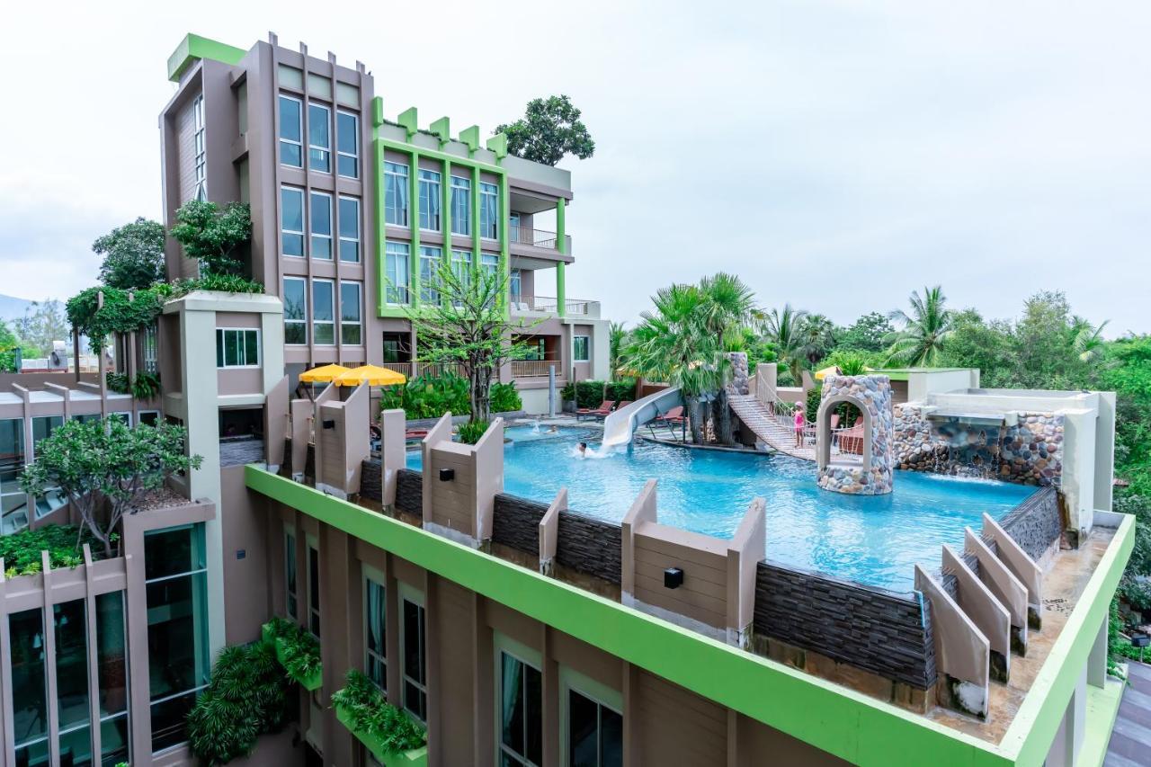 Long Beach Cha-Am Hotel Exterior photo